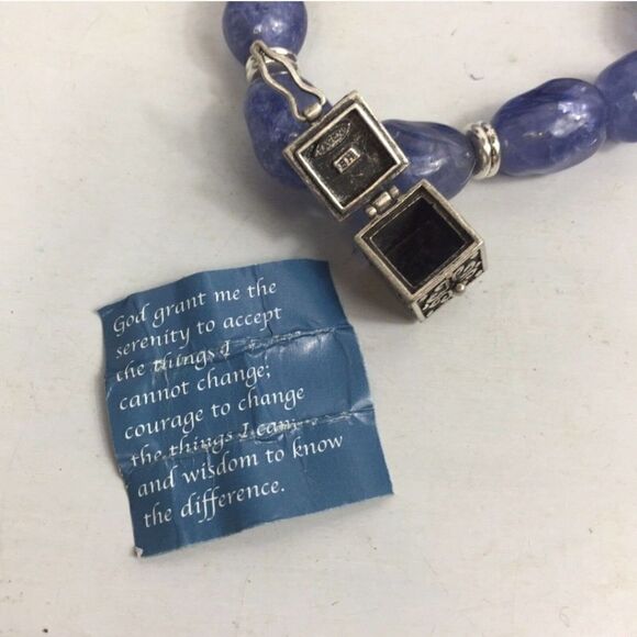 Avon 2004 Serenity Prayer Stretch  Bracelet Glass Beads Silver Prayer Box - Picture 3 of 9